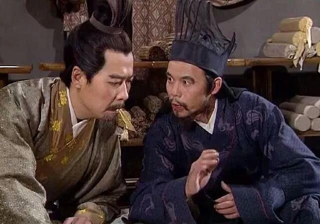 铁索连环是谁的计谋(该如何评价庞统的一生)