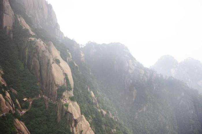 五岳归来不看山(五岳归来不看山,黄山归来不看岳全诗是什么？)
